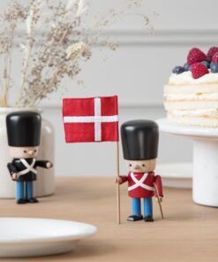 GARDER MED FLAG & GEVÆR - RØD GALLAUNIFORM