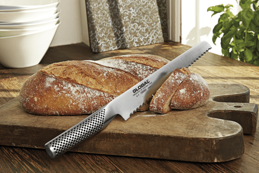 GLOBAL G-9 BRØDKNIV 22 CM