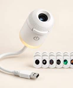 Hvid mini galakseprojektor med fleksibel USB-A-arm og udskiftelige billedslides